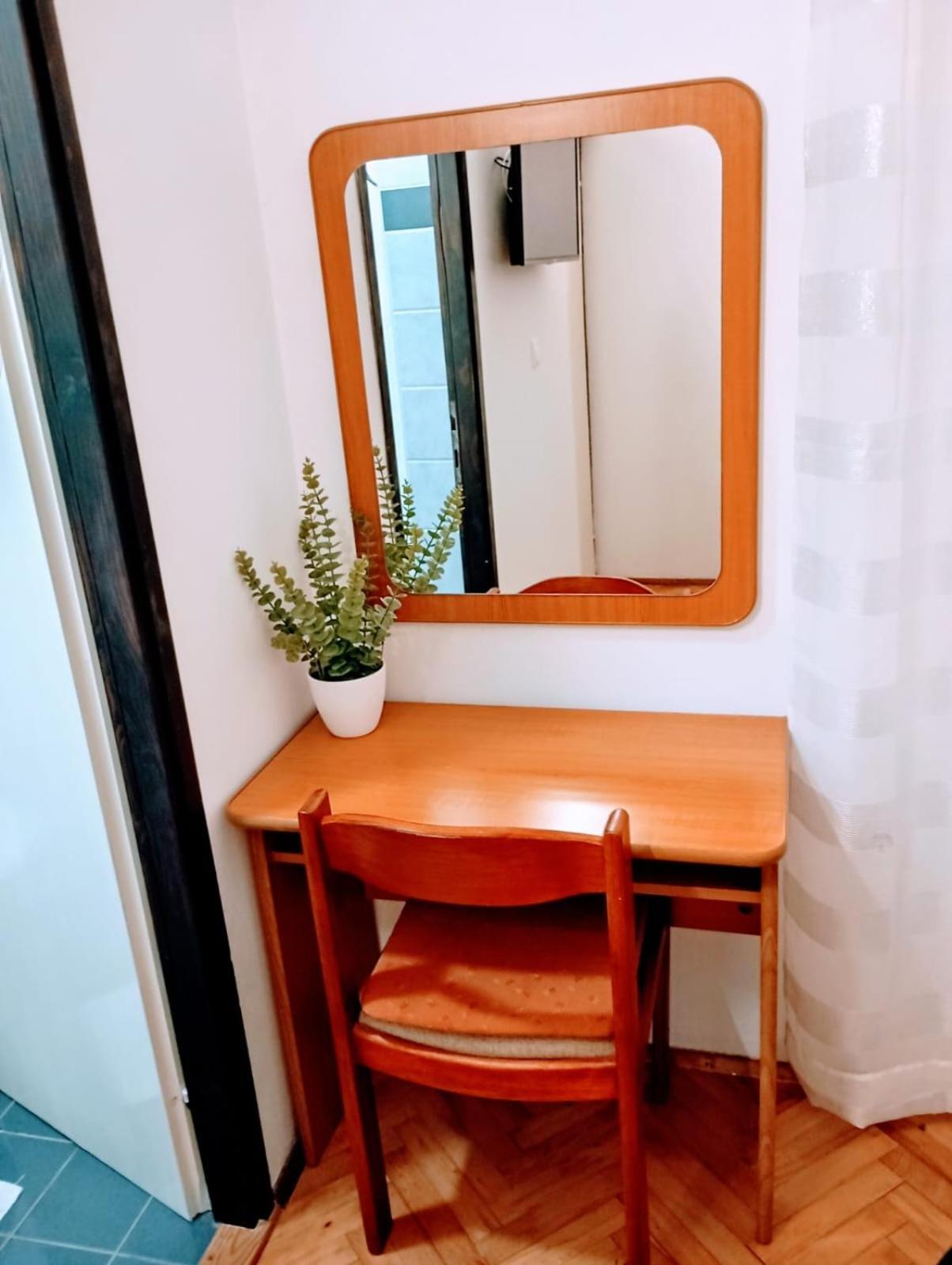 Rooms Helena Кърк Екстериор снимка